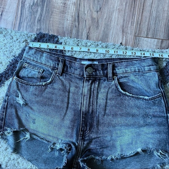 Zara High Rise Faded Denim Shorts - Picture 8 of 10